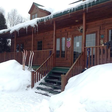 Hotel Aux Berges Du St-Maurice Saint-Jean-des Piles Exteriér fotografie